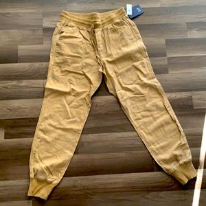 Gap khaki joggers